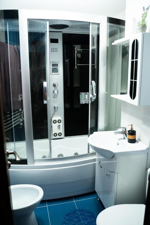 구라후모룰루이 Apartament Luxury 아파트 외부 사진